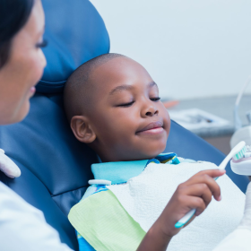 Khách Hàng Alexander Gramamoh